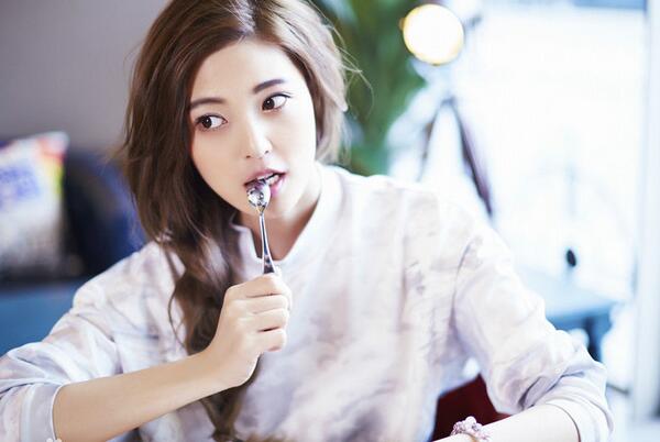中央戏剧学院校花王妍之 中央戏剧学院校花王妍之