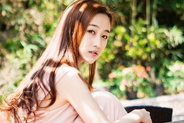 北京外国语大学校花刘美含 北京外国语大学校花刘美含