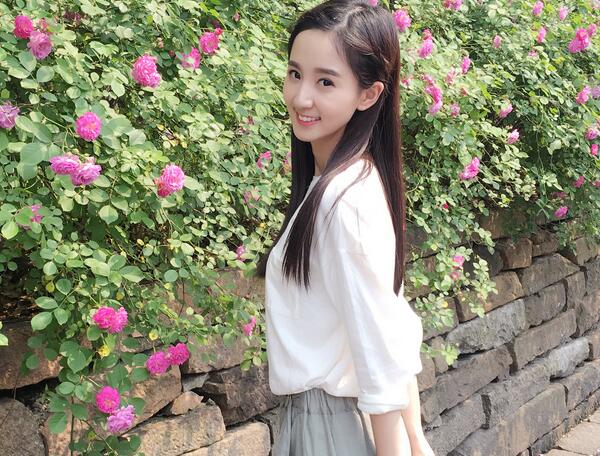 武汉音乐学院校花许晓诺 武汉音乐学院校花许晓诺