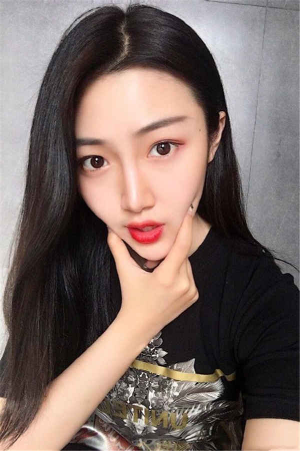 沈阳音乐学院校花唐逸纯 沈阳音乐学院校花唐逸纯